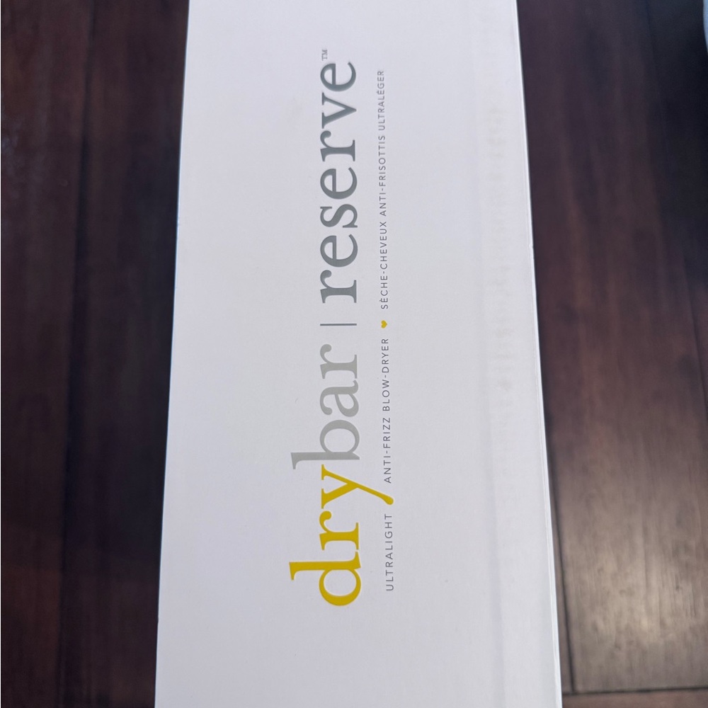 NEW IN BOX DRYBAR Reserve Ultralight Anti-Frizz HairBlow Dryer White REG $285 - Picture 5 of 7